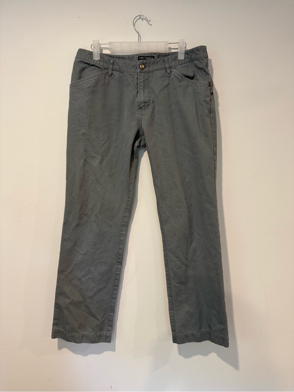 Arc'teryx Pants Womens 10 Gray Cargo Cotton Technical Hiking Lined Outdoor Chino